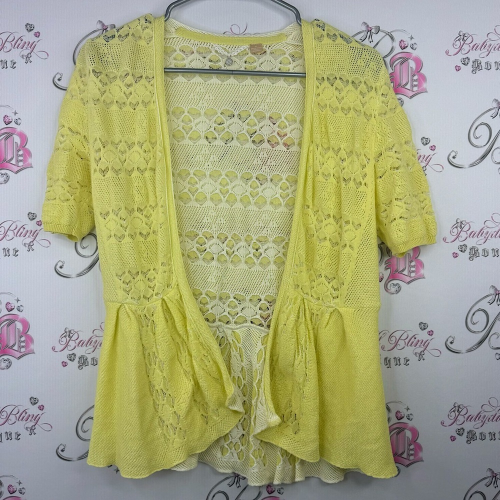 Knitted & knotted cardigan crochet knit yellow white hearts boho.
